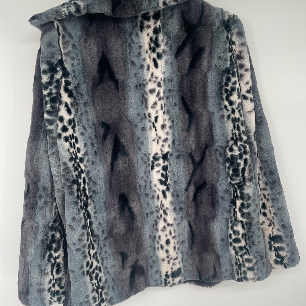 Dennis Basso Faux Fur Jacket - Black and Gray Animal Print - Picture 6 of 6